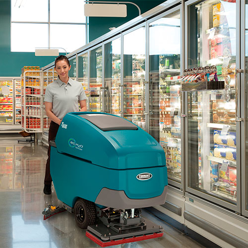 T600e Lavadora de piso de operação a pé de porte médio